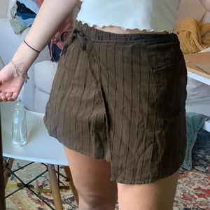 brown wrap skirt!